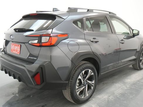 Used 2024 Subaru Crosstrek 2.0i Premium image 9
