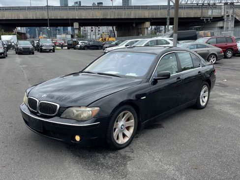 Used 2007 BMW 750i RWD image 3