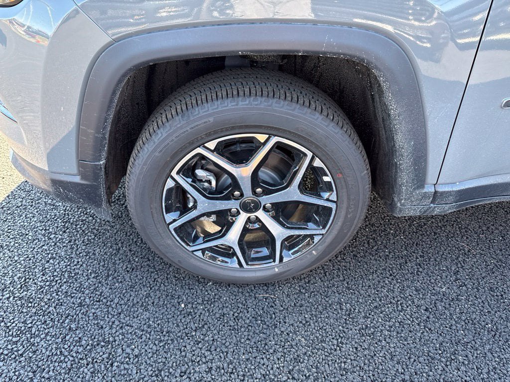New 2026 Jeep Compass Limited AWD/4WD image 9