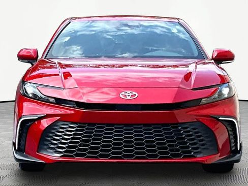 Used 2026 Toyota Camry SE w/ Convenience Package FWD image 4