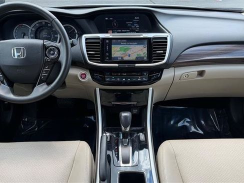 Used 2016 Honda Accord EX-L image 17