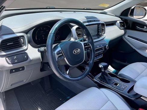 Used 2020 Kia Sorento SX FWD image 16