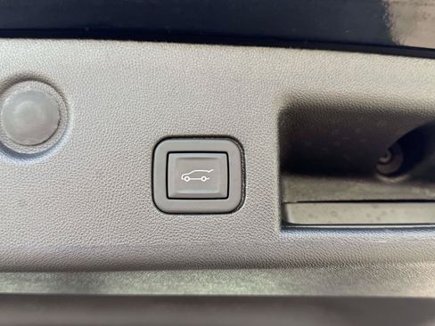 Certified 2024 Chevrolet Equinox LT FWD image 8
