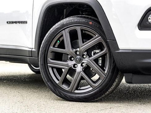 New 2026 Jeep Compass Latitude image 2