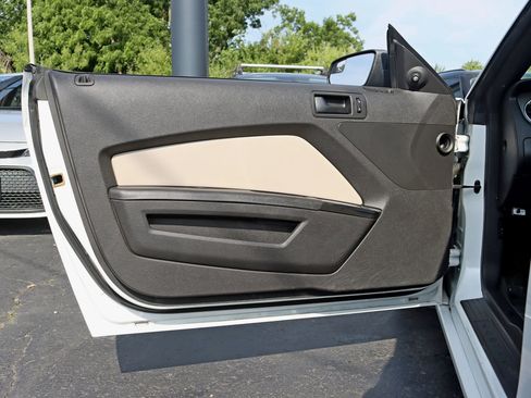 Used 2014 Ford Mustang Coupe w/ Equipment Group 102A RWD image 25