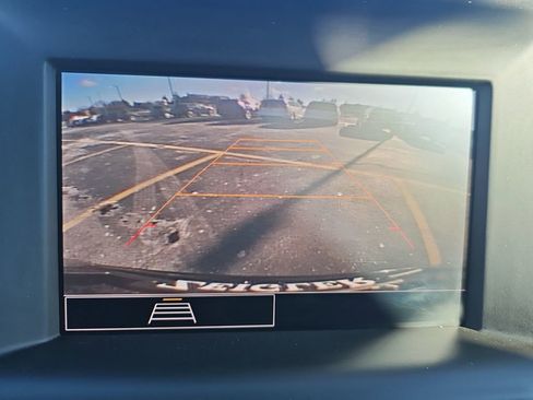 Used 2022 GMC Terrain SLE w/ Driver Convenience Package image 22