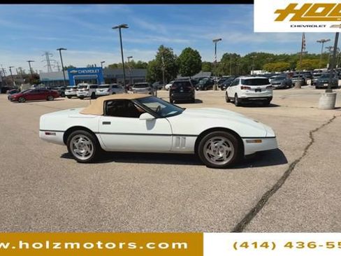 Used 1990 Chevrolet Corvette Convertible RWD image 9