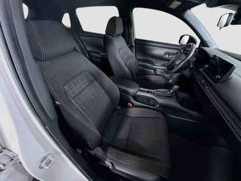 Used 2023 Honda HR-V Sport image 29