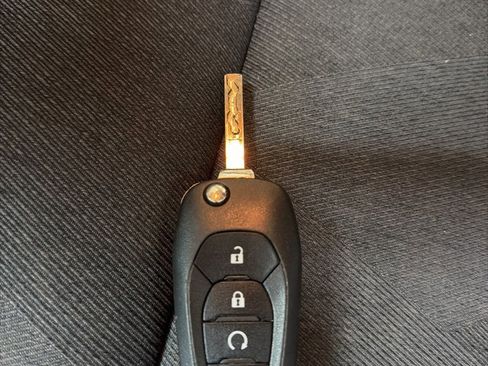 Used 2024 Chevrolet Trax LS w/ LS Convenience Package image 25