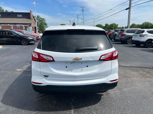 Used 2021 Chevrolet Equinox LS AWD/4WD image 5
