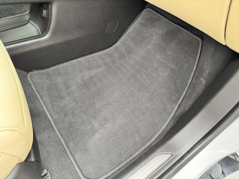 Used 2019 Cadillac XT5 AWD image 21