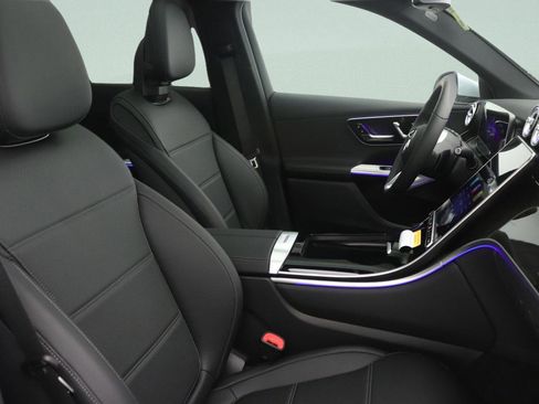 New 2026 Mercedes-Benz GLC 300 image 7