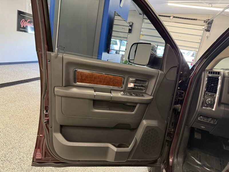 Used 2012 RAM 1500 Laramie AWD/4WD image 26
