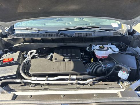 Used 2025 Chevrolet Silverado 1500 Custom image 33