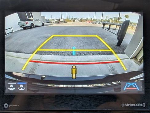 Used 2024 Toyota Camry SE image 13