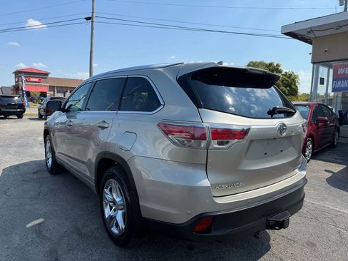 Used 2015 Toyota Highlander Limited image 4