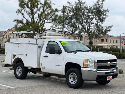 Used 2007 Chevrolet Silverado 3500 W/T image 4