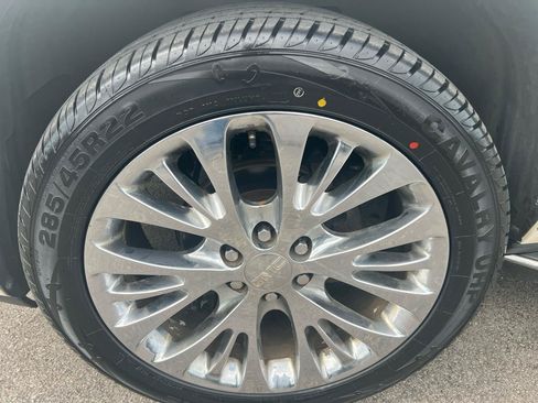 Used 2014 GMC Yukon XL Denali AWD/4WD image 2