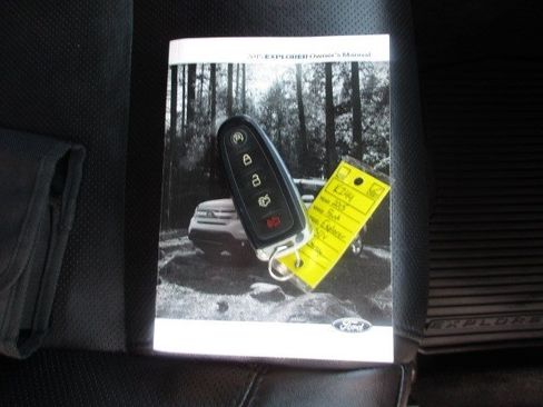 Used 2015 Ford Explorer Limited w/ Equipment Group 301A AWD/4WD image 36