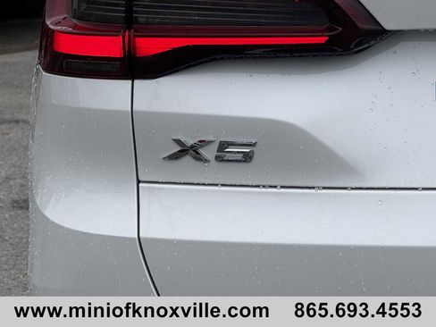 Used 2021 BMW X5 xDrive40i w/ Premium Package image 35