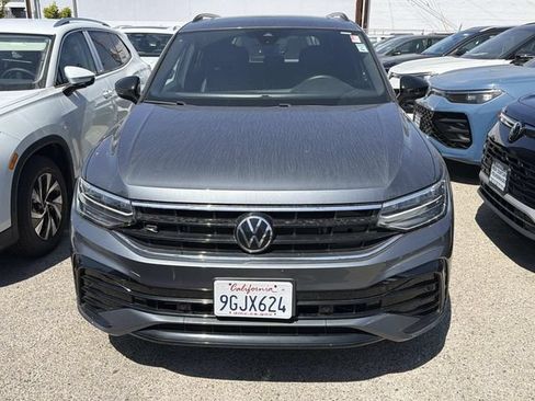 Certified 2023 Volkswagen Tiguan SE R-Line FWD image 2