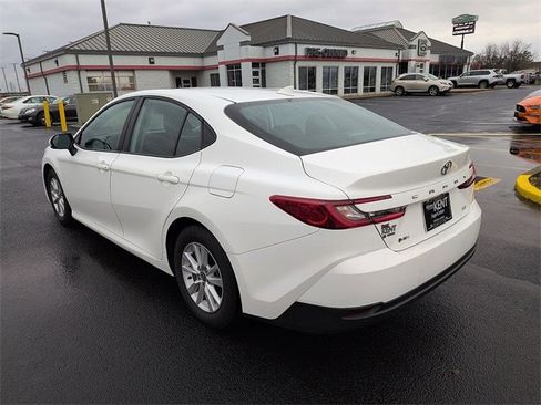 Certified 2025 Toyota Camry LE image 5