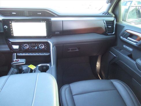 Used 2023 GMC Sierra 1500 Denali w/ Denali Reserve Package image 15