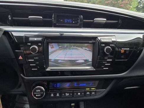 Used 2016 Toyota Corolla S FWD image 21