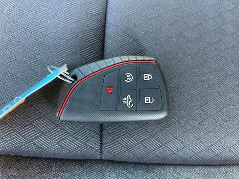 Used 2024 Chevrolet Silverado 1500 LT w/ Z71 Off-Road Package image 36