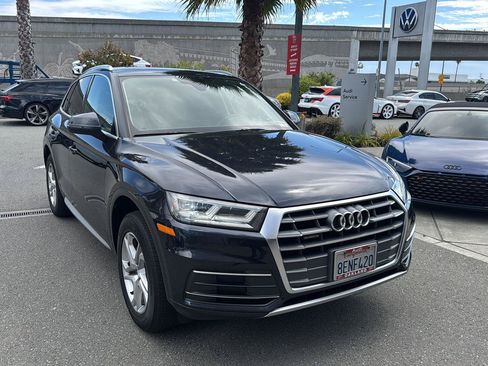 Used 2018 Audi Q5 2.0T Premium Plus w/ Premium Plus Package AWD/4WD image 4