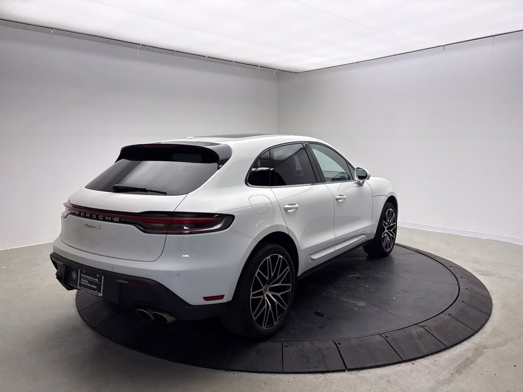 Certified 2023 Porsche Macan S AWD/4WD image 7