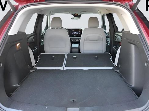 Used 2024 Chevrolet TrailBlazer LT w/ Convenience Package FWD image 11