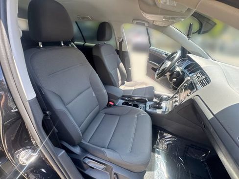 Used 2019 Volkswagen Golf S AWD/4WD image 25