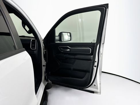 Used 2022 RAM 1500 Big Horn AWD/4WD image 31