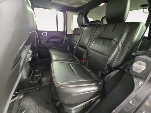 Used 2023 Jeep Wrangler Unlimited Sahara w/ Cold Weather Group image 13