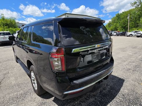 Used 2024 Chevrolet Suburban LT AWD/4WD image 5