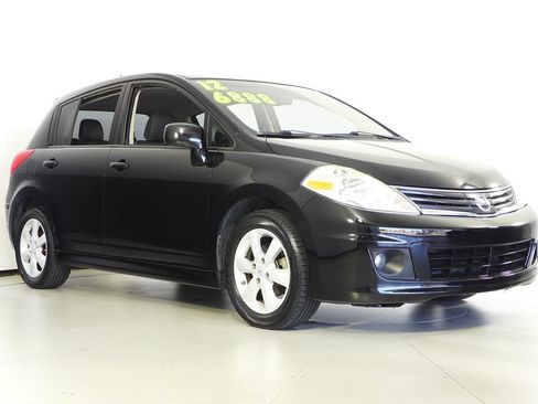 Used 2012 Nissan Versa Hatchback w/ SL Navigation Pkg FWD image 4