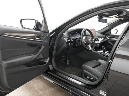 Used 2023 BMW 540i xDrive w/ M Sport Package AWD/4WD image 25