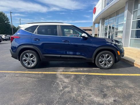 Used 2024 Kia Seltos S AWD/4WD image 12