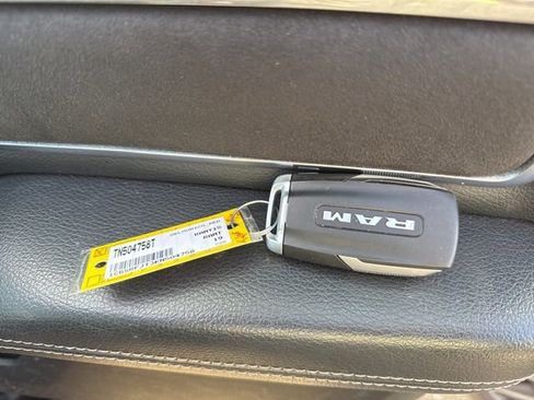 Used 2019 RAM 1500 Laramie image 18