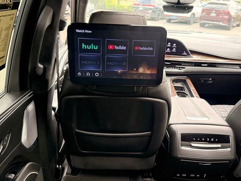 Used 2023 Cadillac Escalade Premium Luxury Platinum w/ LPO, Floor Liner Package AWD/4WD image 24