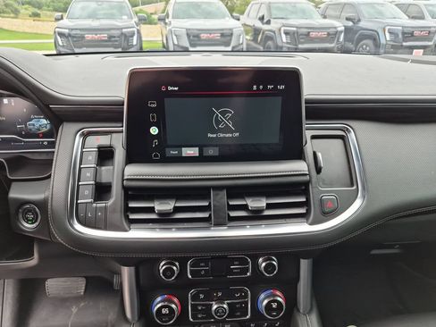 Used 2022 GMC Yukon SLT w/ SLT Premium Package AWD/4WD image 25