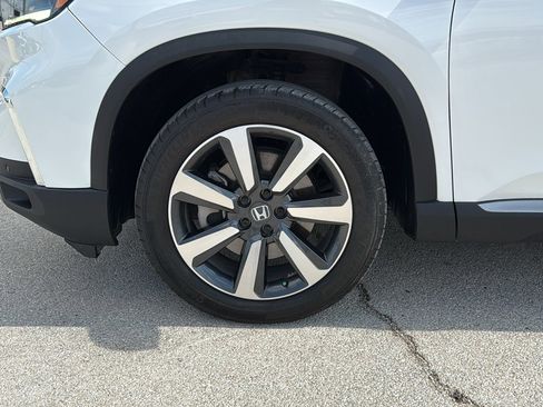 Used 2024 Honda Pilot Touring image 31