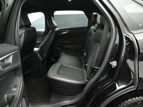 Used 2023 Ford Edge ST-Line w/ Class II Trailer Tow Package image 21