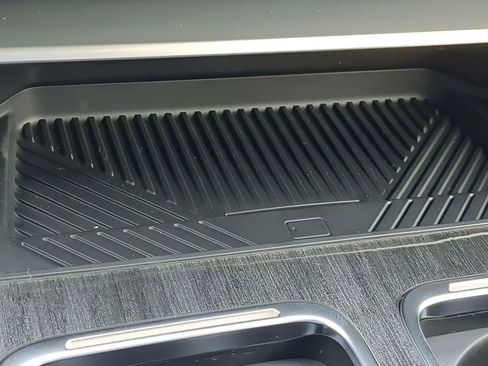 New 2025 BMW 760i xDrive w/ Executive Package image 22