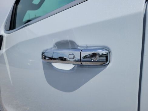 Used 2026 GMC Sierra 1500 Denali AWD/4WD image 10