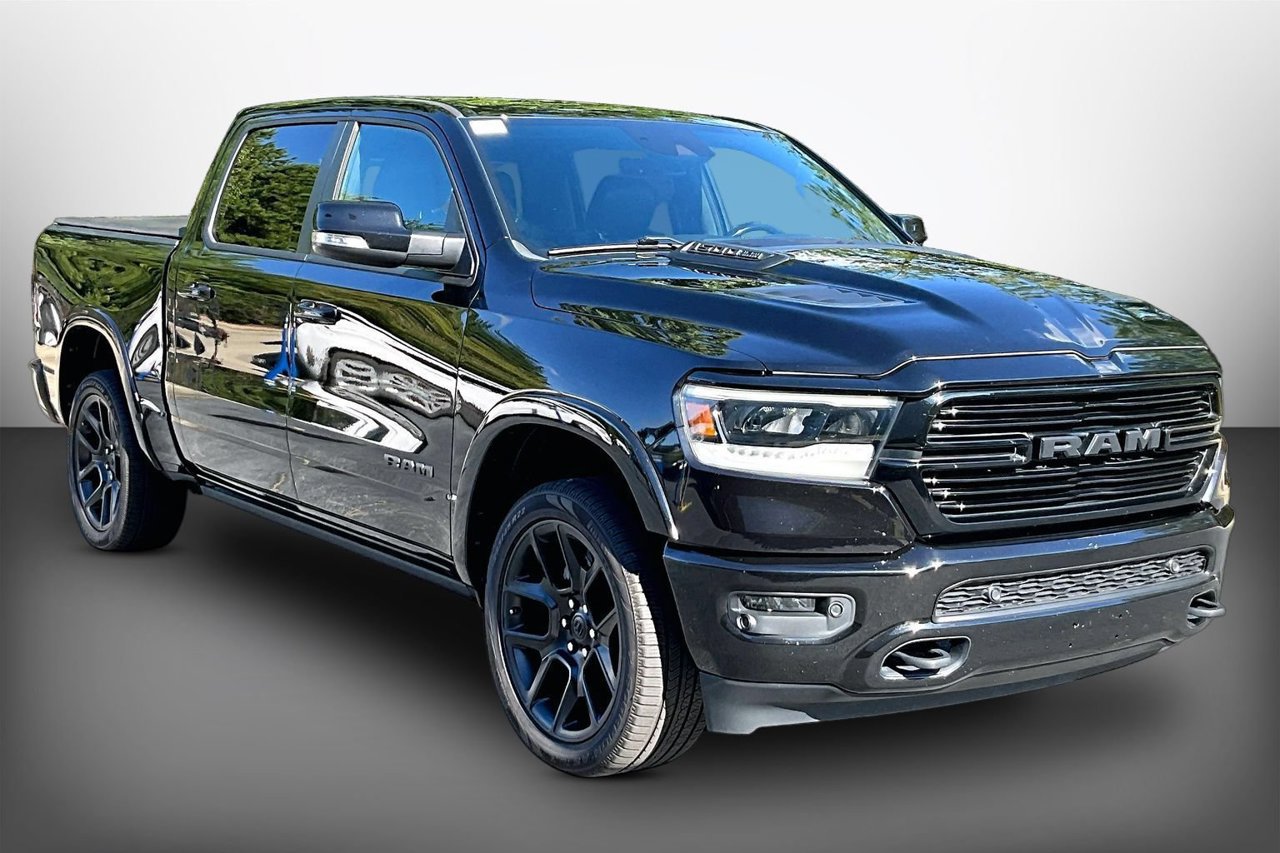 Used 2022 RAM 1500 Laramie AWD/4WD image 1