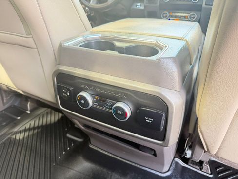 Used 2021 Ford Expedition Max XLT RWD image 27