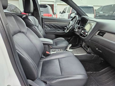 Used 2022 Mitsubishi Outlander SEL AWD/4WD image 18