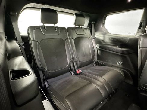 Used 2023 Jeep Grand Cherokee L Laredo image 28